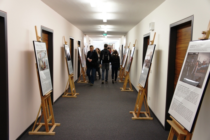 m6-“波兰人在柏林”图片展.jpg