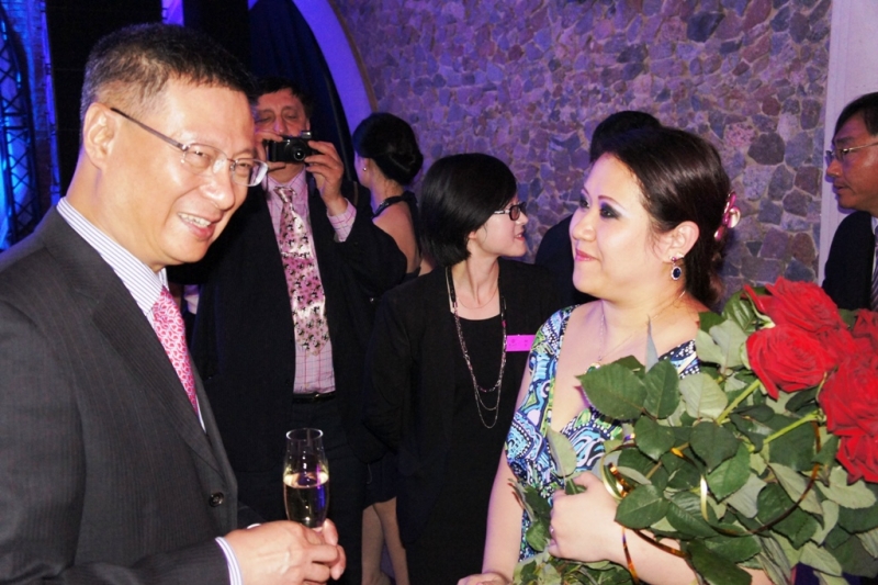 李礼辉和李曼.jpg
