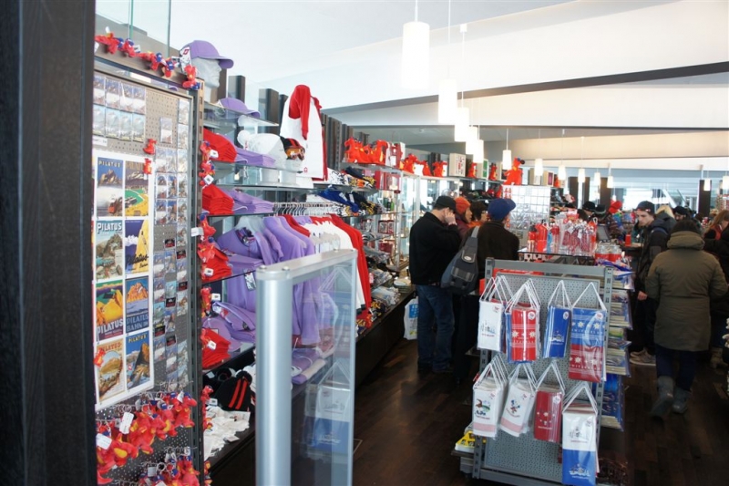 山顶纪念品商店.JPG