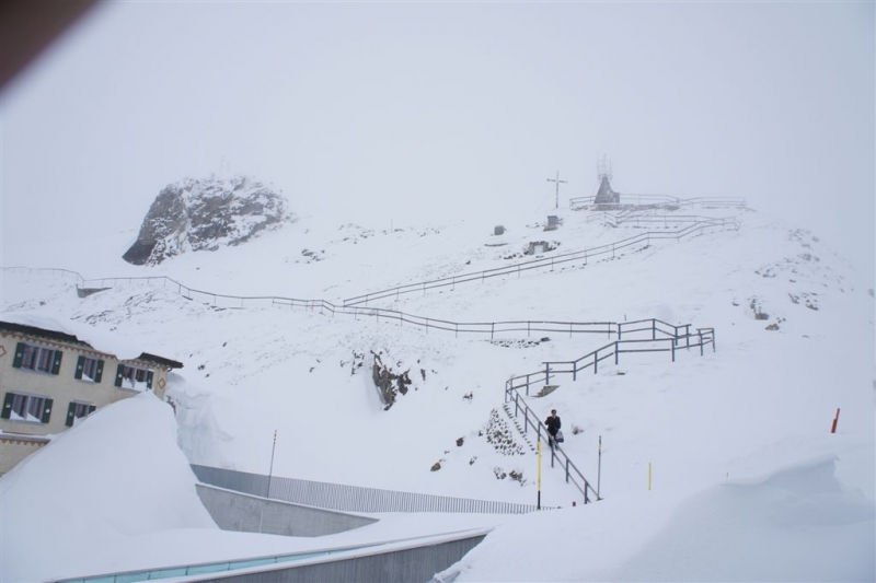 皮拉图斯顶峰（因大雪封路）.JPG