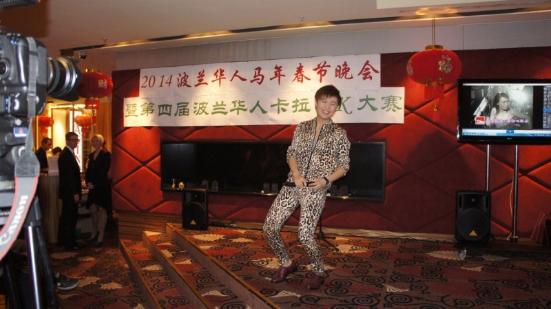 10-田琳-唱《我的心里只有你没有她》 （三等奖）.jpg