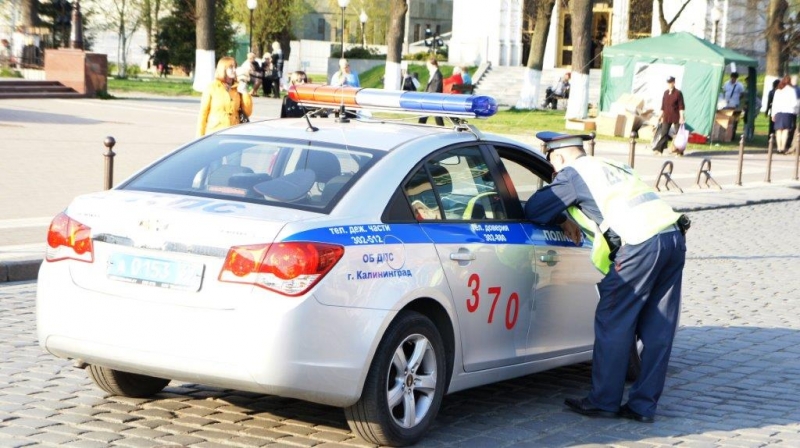 4-俄罗斯警车.jpg
