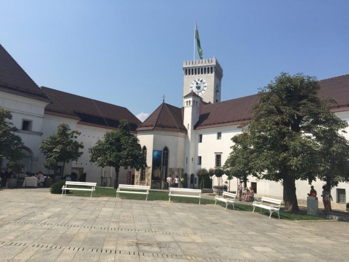 12 卢布尔雅那城堡塔楼.JPG