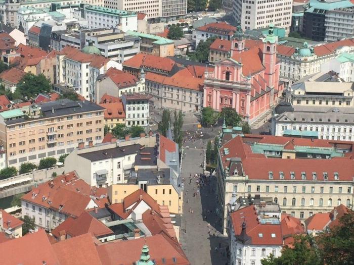 19 从城堡塔楼鸟瞰卢布尔雅那市-6.JPG