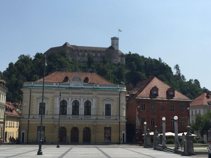 27斯洛文尼亚交响乐厅.JPG