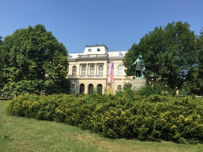 46 斯洛文尼亚国家博物馆正面.JPG