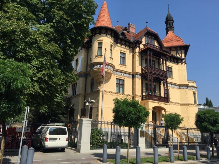 51 美国驻斯洛文尼亚大使馆.JPG