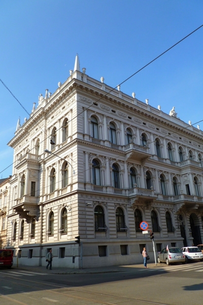 Muzeum Sztuki_Wickowskiego 36_副本.jpg