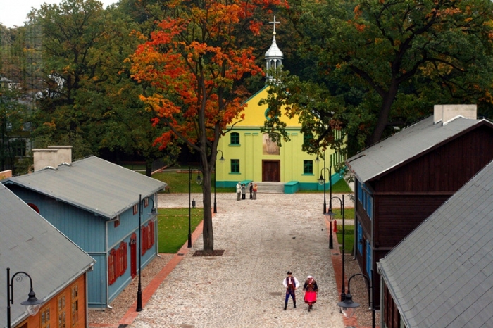 Skansen ódzkiej Architektury Drewnianej_副本.jpg