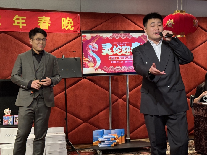 男生二重唱.JPG